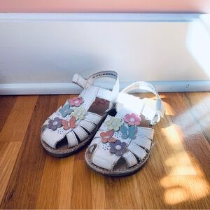 Strappy White Sandals Heart Butterfly Flower Strap Closure Size 9 Toddler Girl